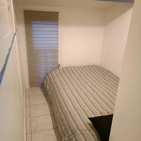 Maison Climatisee Au Bord De L'etang De Thau - Avec Piscine Apartmán *